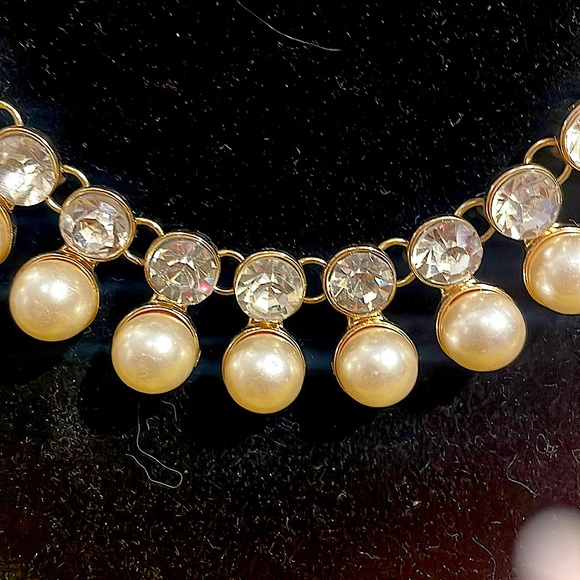 Necklace gold tones with pearls and cz diamonds, 18” long - Picture 2 of 2